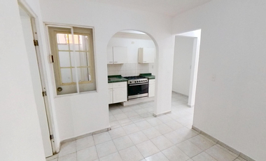 CASA CON EXCELENTE UBICACION Y CON ACCESOS RAPIDOS A 10 MINUTOS DEL CENTRO DE TOLUCA