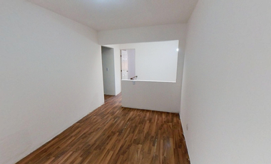 CASA CON EXCELENTE UBICACION Y CON ACCESOS RAPIDOS A 10 MINUTOS DEL CENTRO DE TOLUCA