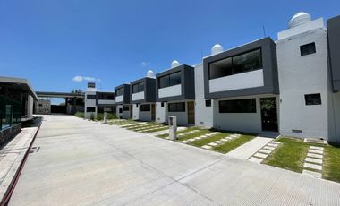 Venta de Casa en Condominio en Santa Fe Lifestyle, Xochitepec, Morelos