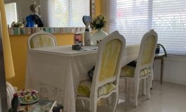 Casa en complejo cerrado Hurlingham centro