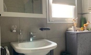 Casa en complejo cerrado Hurlingham centro