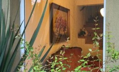 Casa en complejo cerrado Hurlingham centro