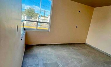Casa nueva en San Agustín Tlaxiaca