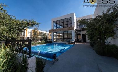 Casa en venta en Juriquilla, Querétaro 🏡✨ 3 Recámaras | 2.5 Baños | Cochera para 2 Autos