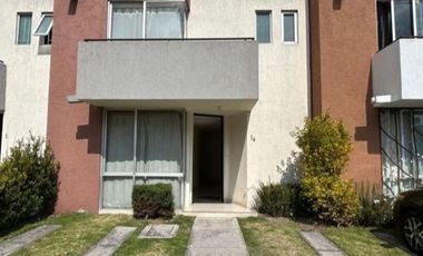 Casa en Renta en Arboledas, Paseo Santin