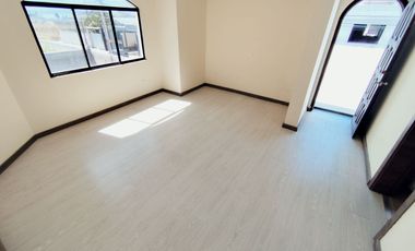 🏠 CASA INDEPENDIENTE CON LOCAL COMERCIAL. - 2 PISOS CON TERRAZA - CRÉDITO VIP. (Barrio La Pradera - Bellavista-Calderón)