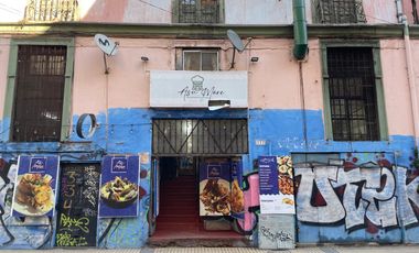 Vendemos Amplio terreno con uso comercial en el corazon de Valparaiso 1100 m2 Construidos, Valparaíso