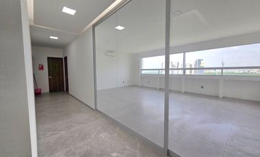 Oficina en venta con excelente ubicación