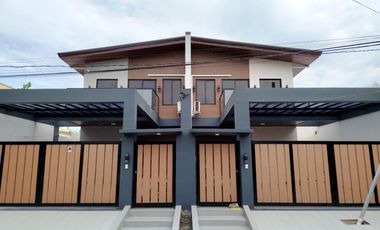 House and Lot Duplex for Sale in UPS V Village Paranaque w/3 bedrooms - JB