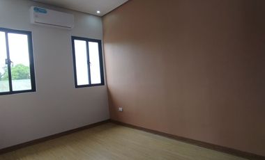 House and Lot Duplex for Sale in UPS V Village Paranaque w/3 bedrooms - JB