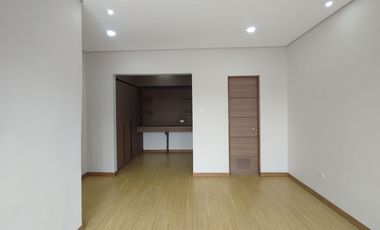 House and Lot Duplex for Sale in UPS V Village Paranaque w/3 bedrooms - JB