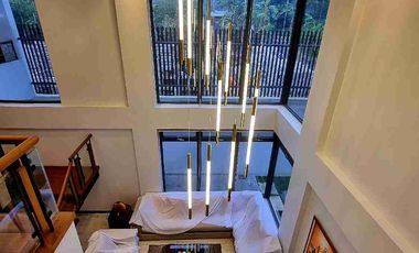 High Ceiling, Fully Furnished House and Lot in Lower Antipolo, Built to Last!!!