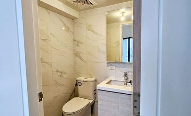 Mandani Bay Suites Tower 2 2BR Corner Loft 100sqm Parking Mandaue