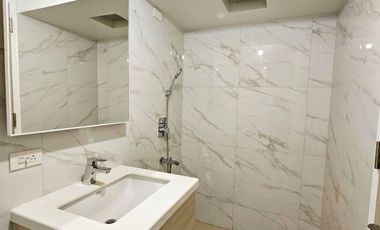 Mandani Bay Suites Tower 2 2BR Corner Loft 100sqm Parking Mandaue