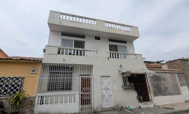 Se vende propiedad rentera en Alborada 1.
