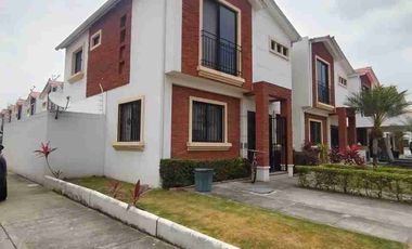 En Alquiler Casa en Urbanización Nápoli | Samborondón