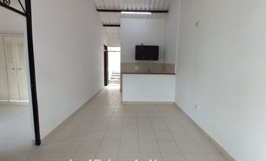 ARRIENDO EXCELENTE CASA, BARRIO GAITANA COLONIAL.