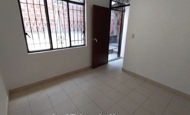 ARRIENDO EXCELENTE CASA, BARRIO GAITANA COLONIAL.