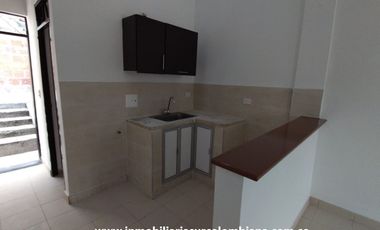 ARRIENDO EXCELENTE CASA, BARRIO GAITANA COLONIAL.