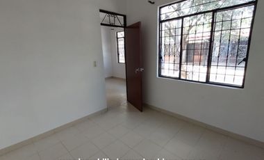 ARRIENDO EXCELENTE CASA, BARRIO GAITANA COLONIAL.