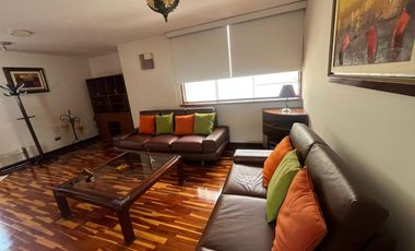 Alquiler De Departamento Amoblado En Monterrico Chico – Ubicación Estratégica Y Seguridad Total