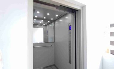 Departamento moderno con gas y linda vista a la ciudad a excelente precio en LOS ALTOS DEL RÍMAC - vende SILVIA LARA REALTY