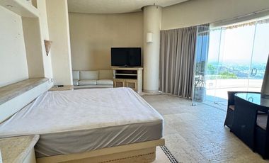 Hermosa Villa en residencial La Cima. Con la mejor vista del puerto de Acapulco.