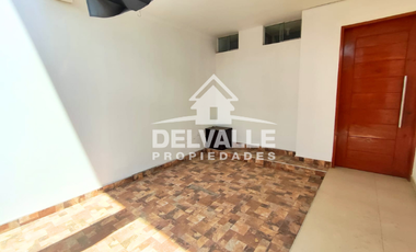 SE VENDE LINDA CASA DE OCASION EN MIRAFLORES COUNTRY CLUB