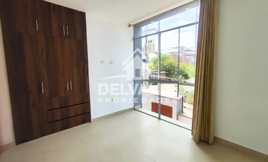 SE VENDE LINDA CASA DE OCASION EN MIRAFLORES COUNTRY CLUB