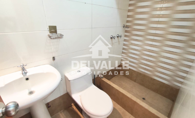 SE VENDE LINDA CASA DE OCASION EN MIRAFLORES COUNTRY CLUB