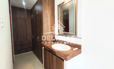 SE VENDE LINDA CASA DE OCASION EN MIRAFLORES COUNTRY CLUB