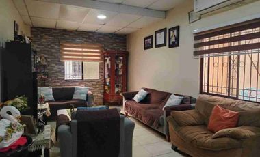 En Venta Casa en Las Orquídeas