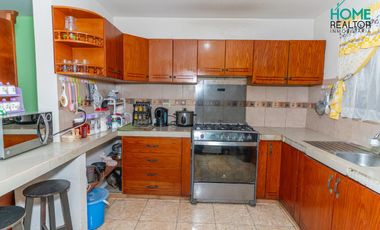 CASA EN  VENTA CON 2 DEPARTAMENTOS INDEPENDIENTES- Sector Mall de Racar