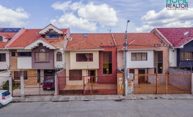 CASA EN  VENTA CON 2 DEPARTAMENTOS INDEPENDIENTES- Sector Mall de Racar