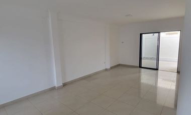 Casa en Venta en Urbanización Milán – Vía a Samborondón | 3 Dormitorios | $112.000
