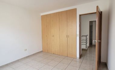 Casa en Venta en Urbanización Milán – Vía a Samborondón | 3 Dormitorios | $112.000