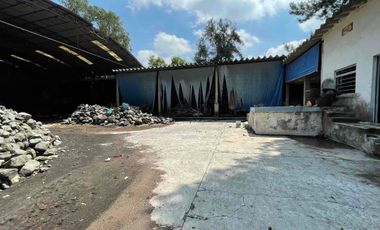 Bodega  taller y oficinas en renta