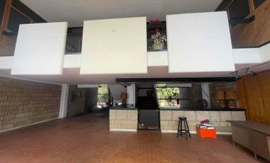 Bodega  taller y oficinas en renta