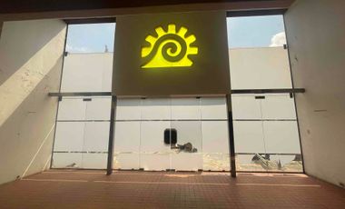 Bodega  taller y oficinas en renta