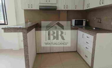 Urdesa Central, Alquiler de Suite , nueva, bonita, planta baja, aires y cortinas, cerca de centros comercial y Universidad