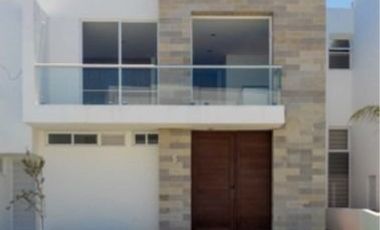 🏡 Casa en Venta en Lomas de Angelópolis – 3 Recámaras, Terraza y Jardin