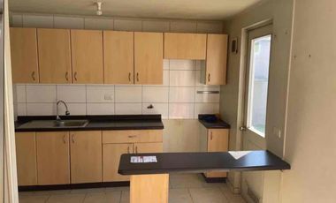 Arriendo casa dos pisos 3D 2B en Maipu