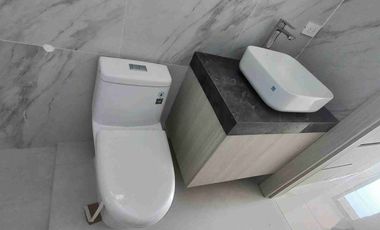 Estrene Hermosa Casa en Samborondón ciudadela privada  Estribor 3 dormitorios más estudio y cuarto de empleada