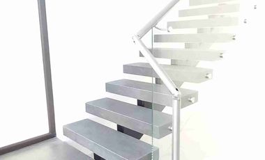 Estrene Hermosa Casa en Samborondón ciudadela privada  Estribor 3 dormitorios más estudio y cuarto de empleada