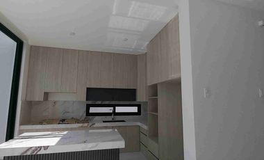 Estrene Hermosa Casa en Samborondón ciudadela privada  Estribor 3 dormitorios más estudio y cuarto de empleada