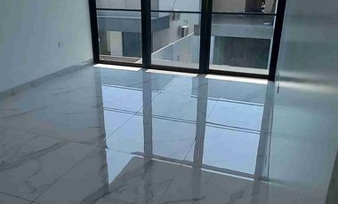 Estrene Hermosa Casa en Samborondón ciudadela privada  Estribor 3 dormitorios más estudio y cuarto de empleada