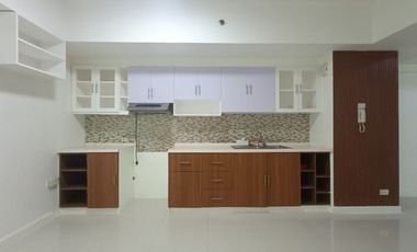 10.9M 3BR Semi Furnished Condo Unit For Sale Near De La Salle University Malate LSS