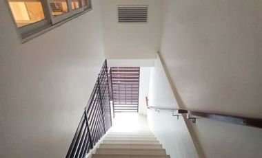20M  3 Storey Townhouse Commercial/Residential Use in Sta Cruz Manila Near Chinese General Hospital For Sale LSS