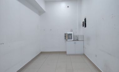 Local Comercial de alquiler en el Centro Comercial Big Outlets, 190 m2.