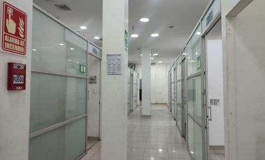 Local Comercial de alquiler en el Centro Comercial Big Outlets, 190 m2.